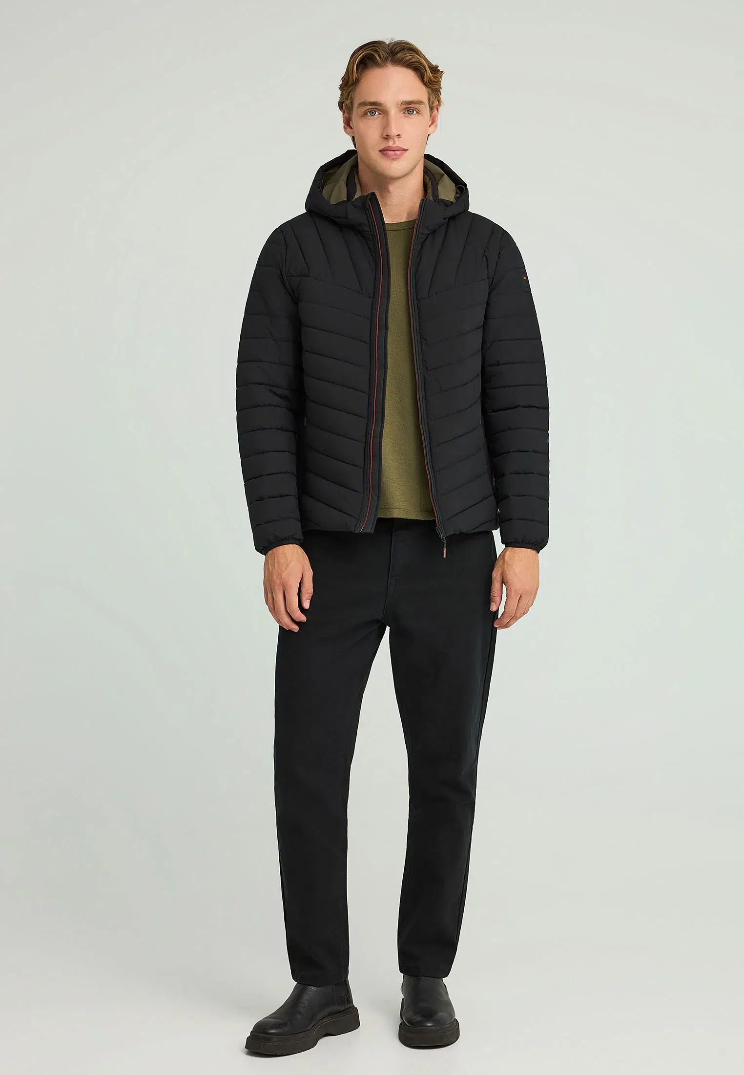 FBM012-002-01_BLACK_2