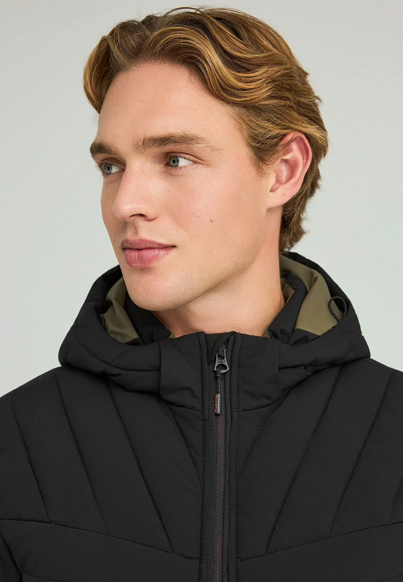 FBM012-002-01_BLACK_3
