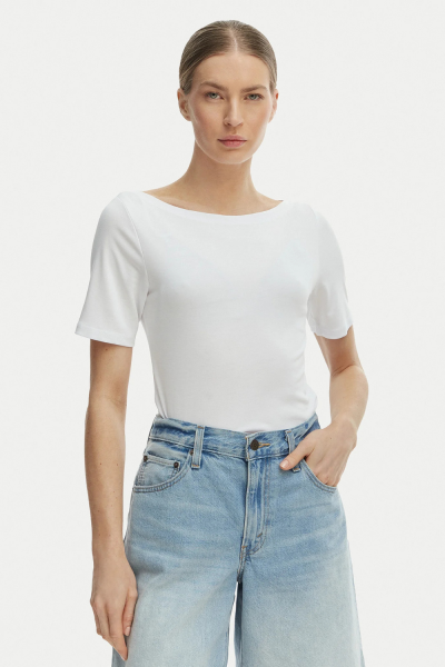 Only Free Openneck Top